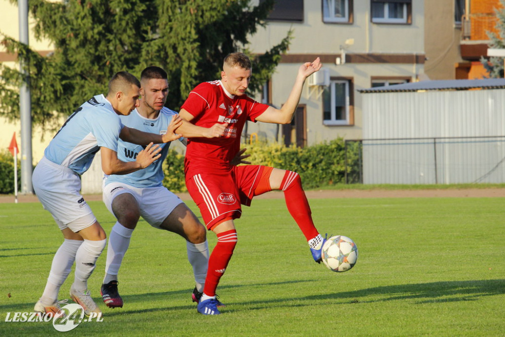 W piłkarskim derby Polonia lepsza od Rawii