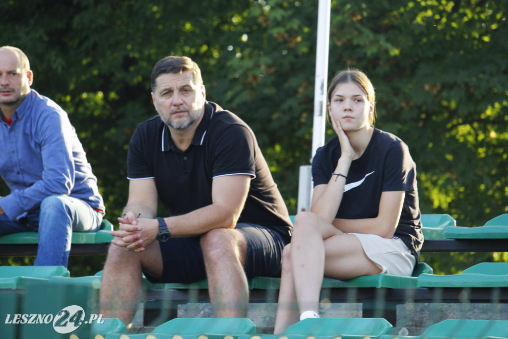 W piłkarskim derby Polonia lepsza od Rawii