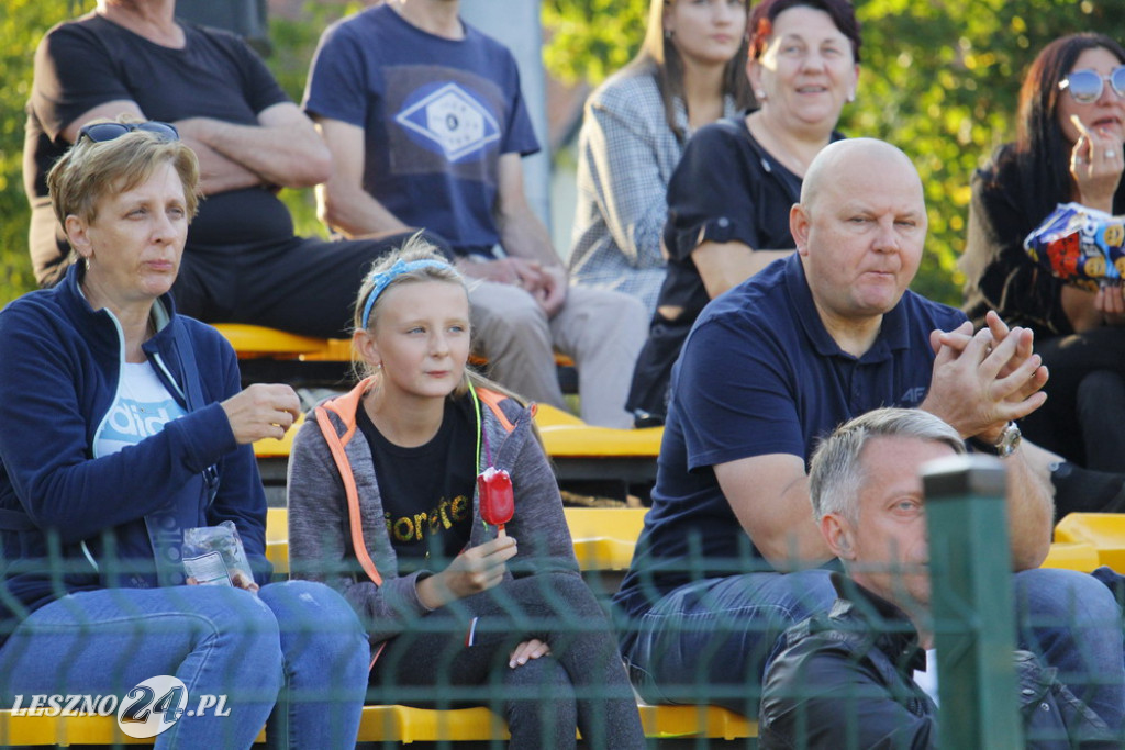 W piłkarskim derby Polonia lepsza od Rawii