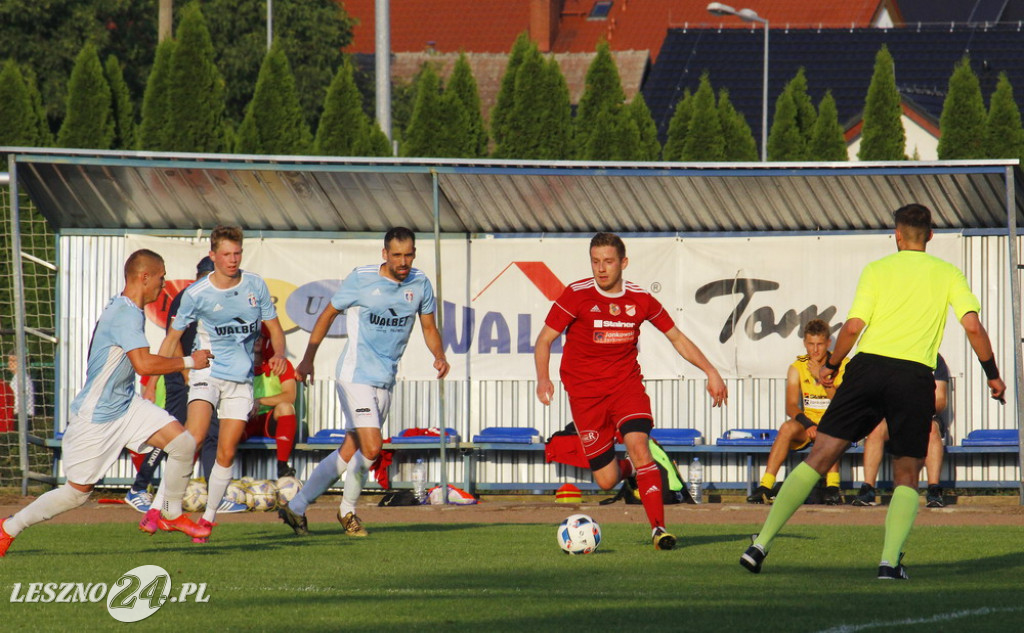 W piłkarskim derby Polonia lepsza od Rawii
