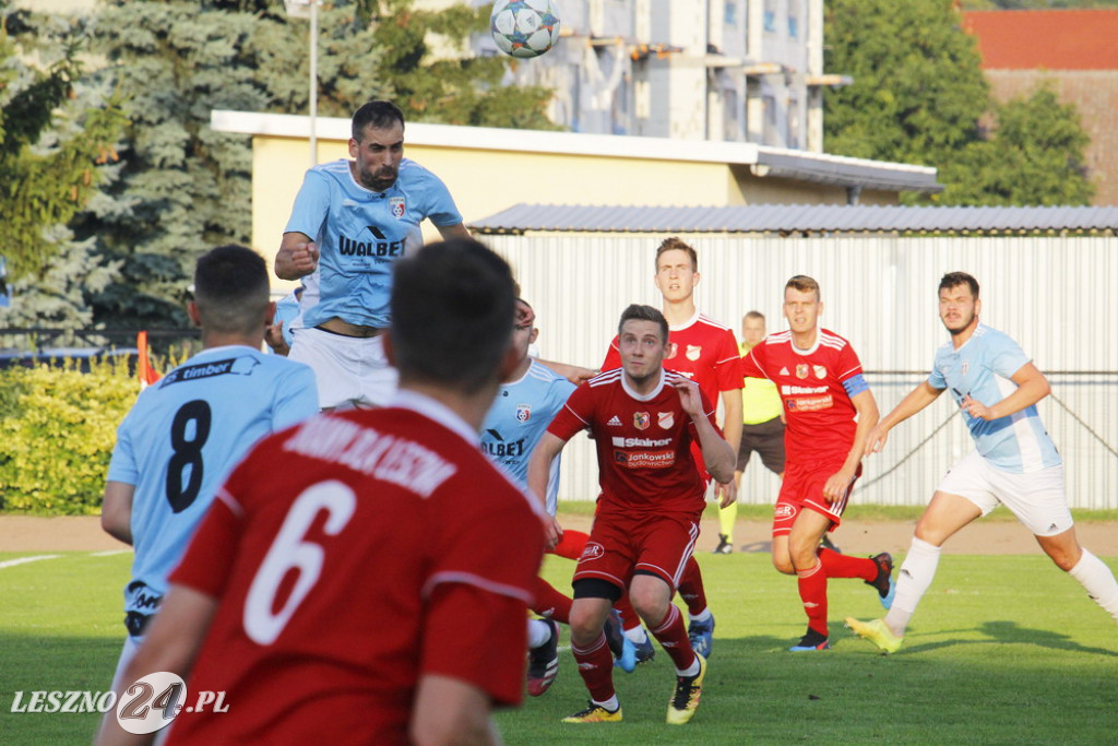 W piłkarskim derby Polonia lepsza od Rawii
