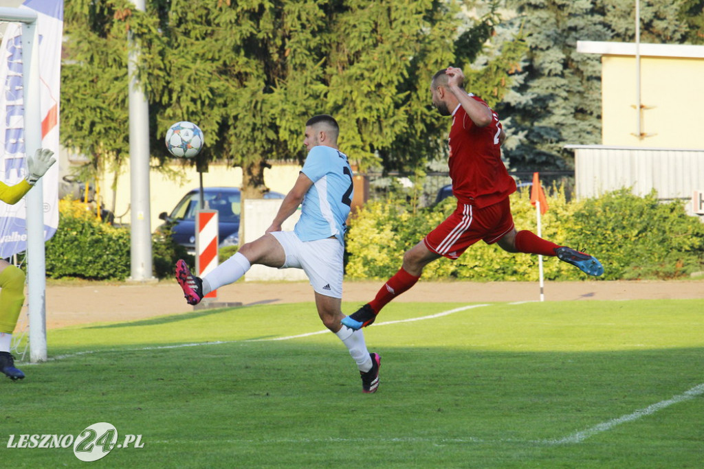 W piłkarskim derby Polonia lepsza od Rawii