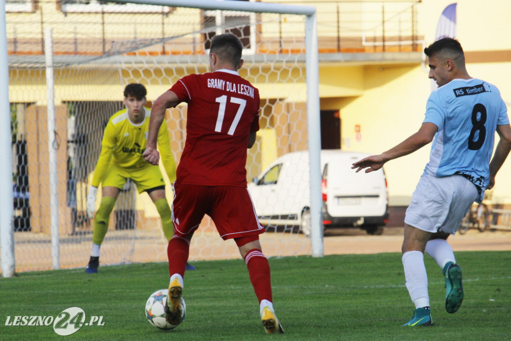 W piłkarskim derby Polonia lepsza od Rawii