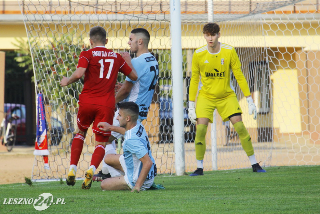 W piłkarskim derby Polonia lepsza od Rawii