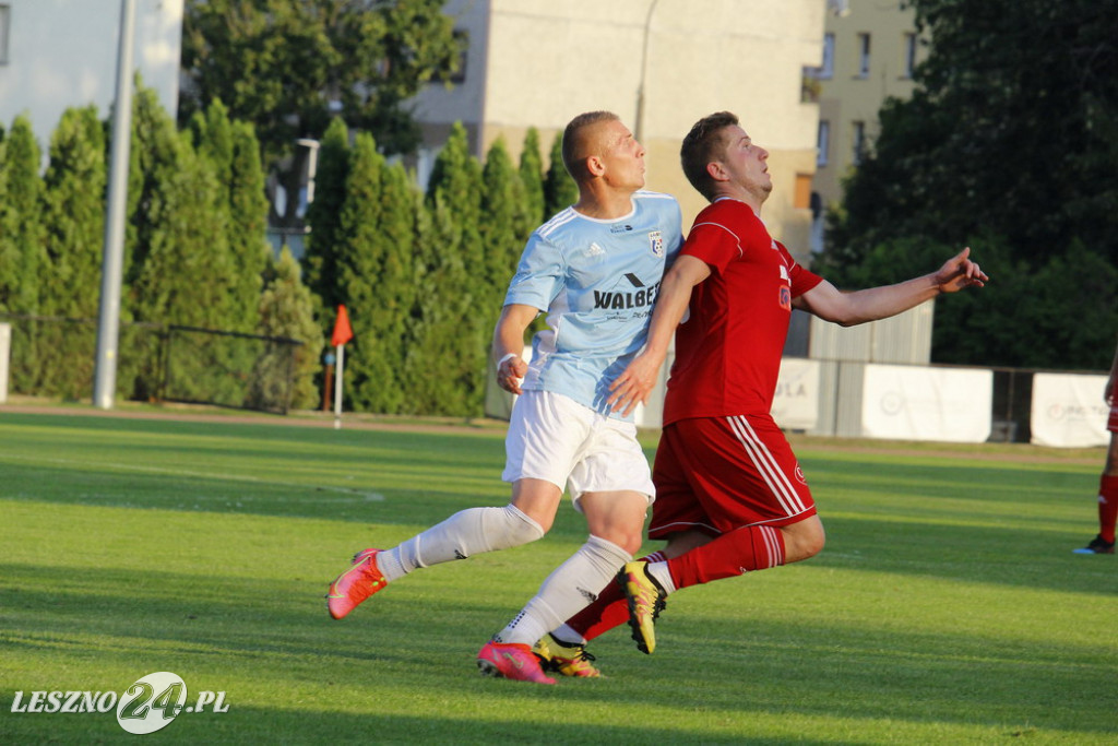 W piłkarskim derby Polonia lepsza od Rawii