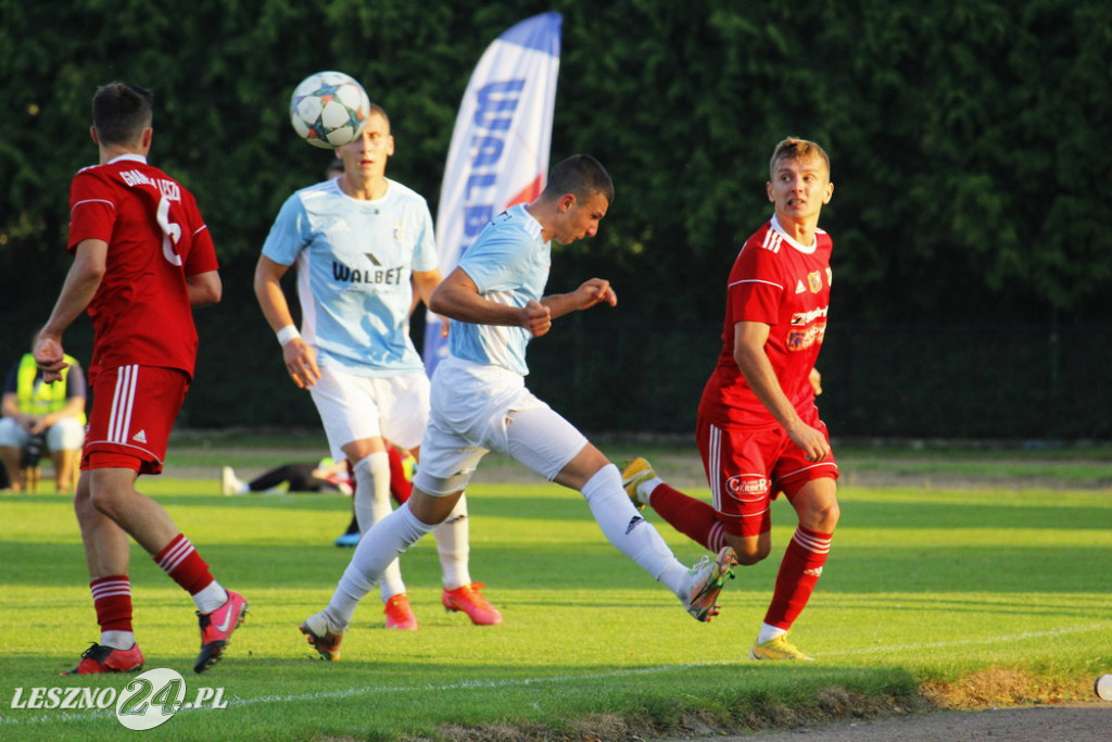 W piłkarskim derby Polonia lepsza od Rawii
