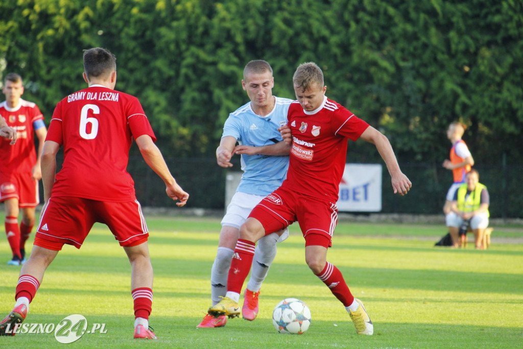 W piłkarskim derby Polonia lepsza od Rawii