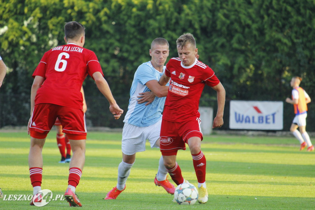 W piłkarskim derby Polonia lepsza od Rawii