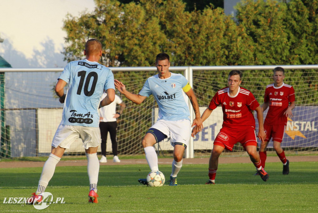 W piłkarskim derby Polonia lepsza od Rawii