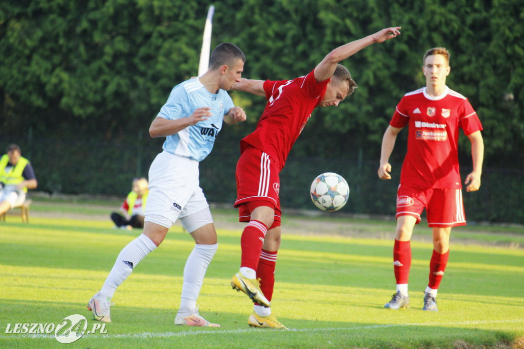 W piłkarskim derby Polonia lepsza od Rawii