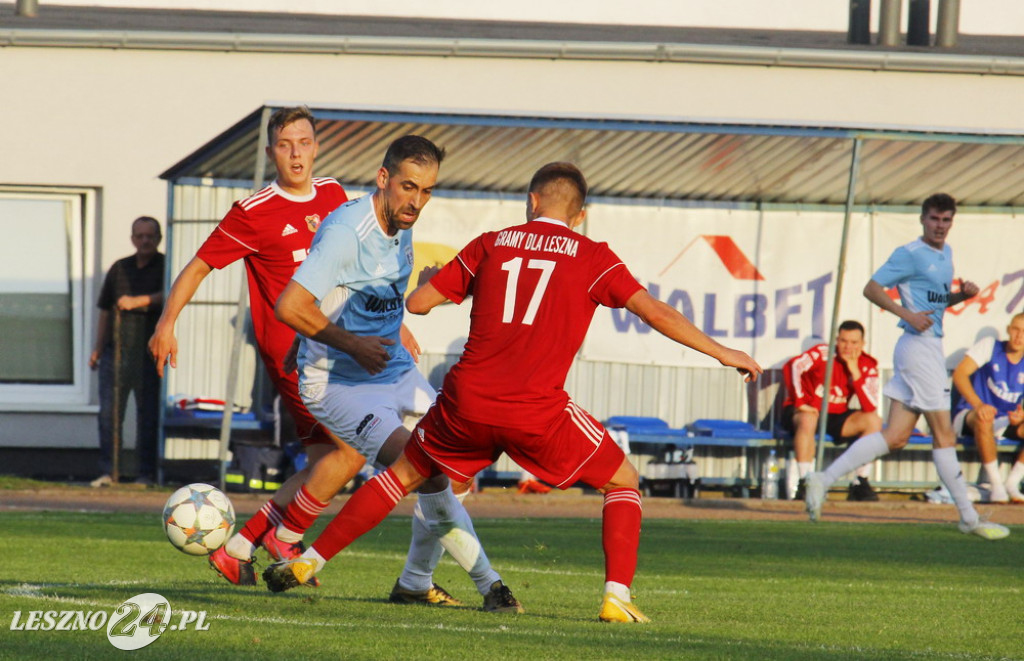 W piłkarskim derby Polonia lepsza od Rawii