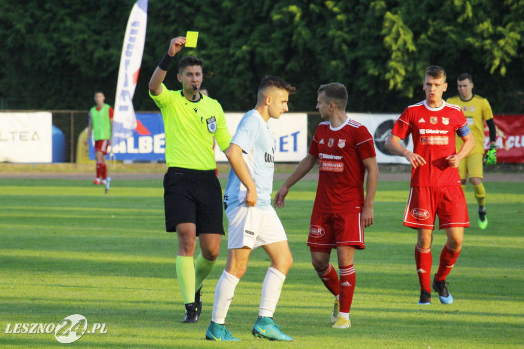 W piłkarskim derby Polonia lepsza od Rawii