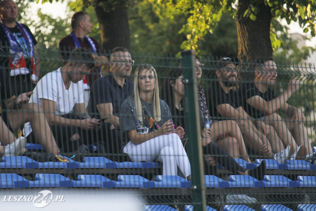 W piłkarskim derby Polonia lepsza od Rawii
