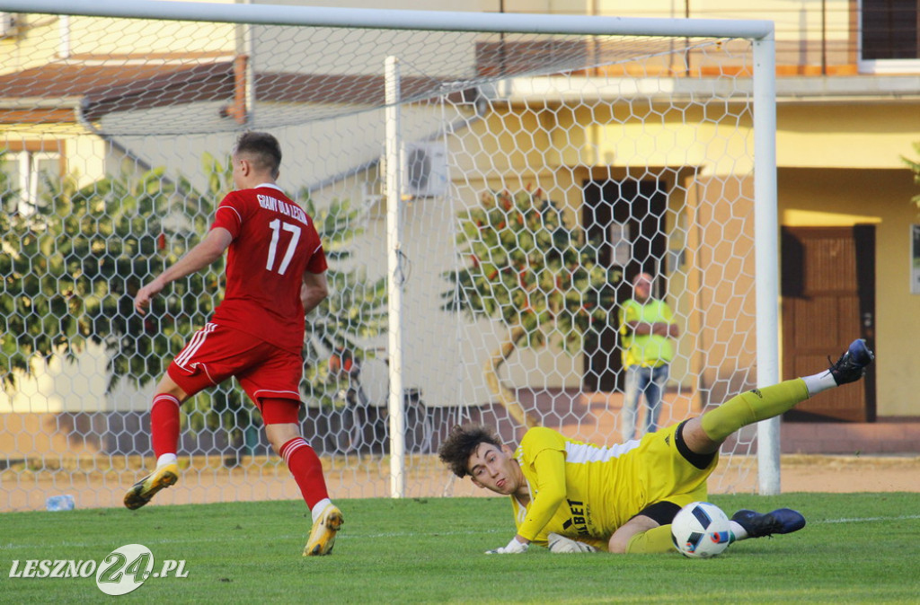 W piłkarskim derby Polonia lepsza od Rawii