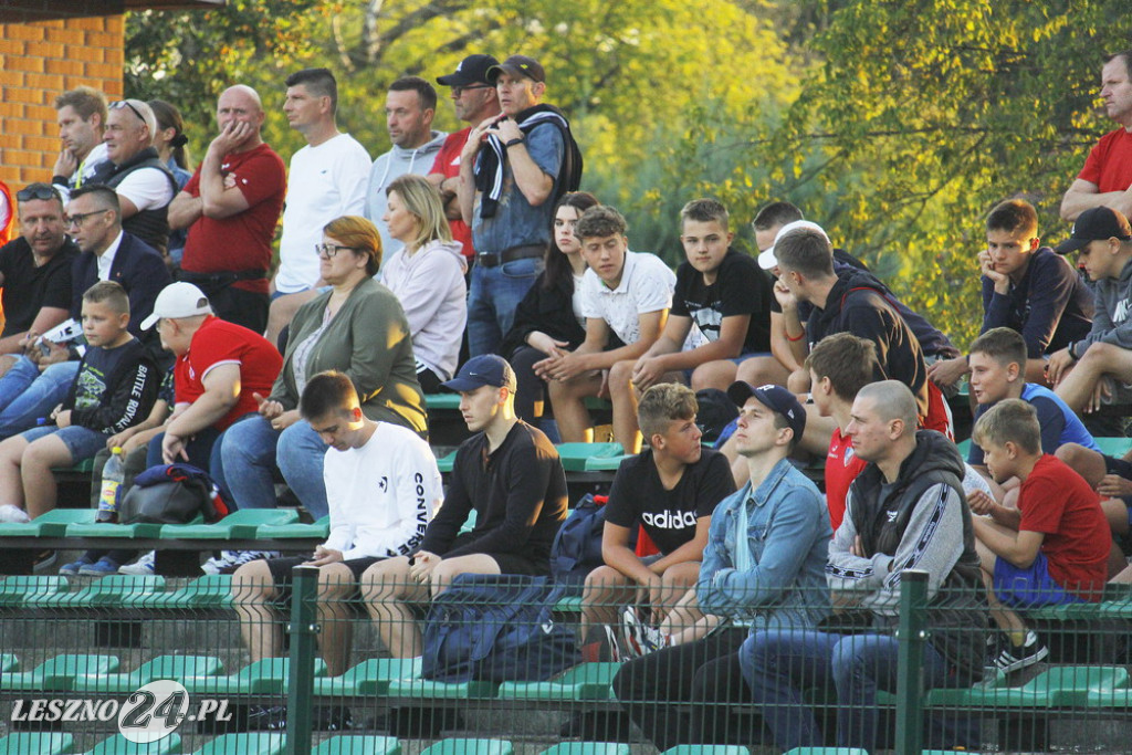 W piłkarskim derby Polonia lepsza od Rawii
