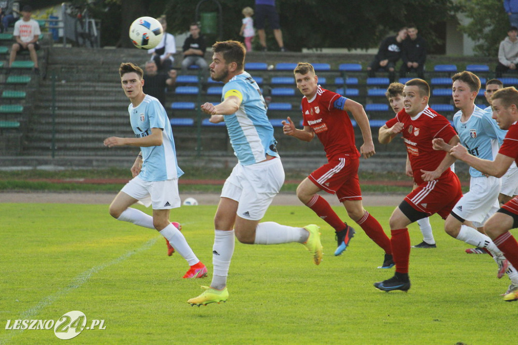 W piłkarskim derby Polonia lepsza od Rawii