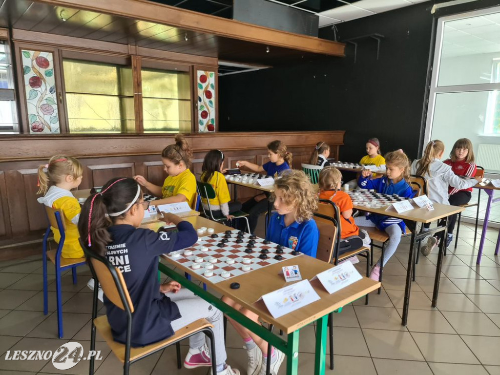 Trzy medale warcabistów Roszady Lipno w MP dzieci
