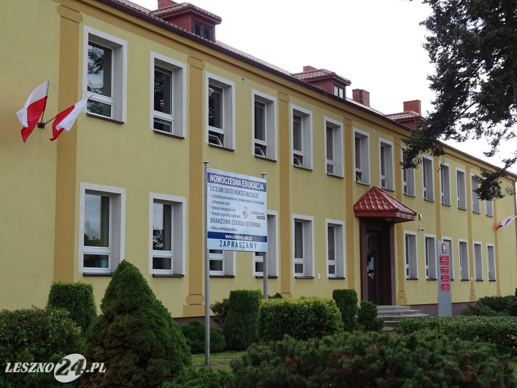Nadanie imienia szkole we Włoszakowicach