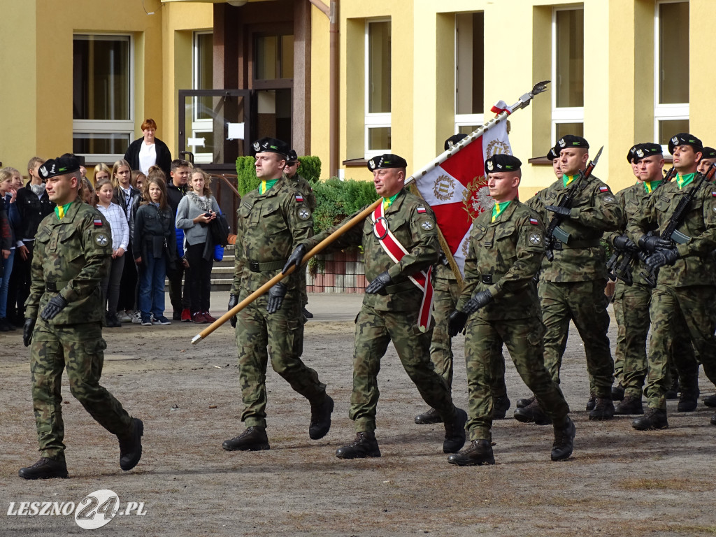 Nadanie imienia szkole we Włoszakowicach