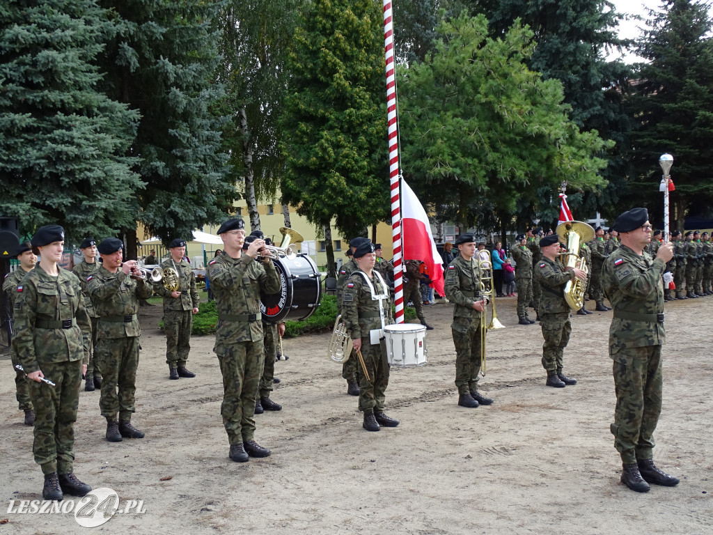 Nadanie imienia szkole we Włoszakowicach