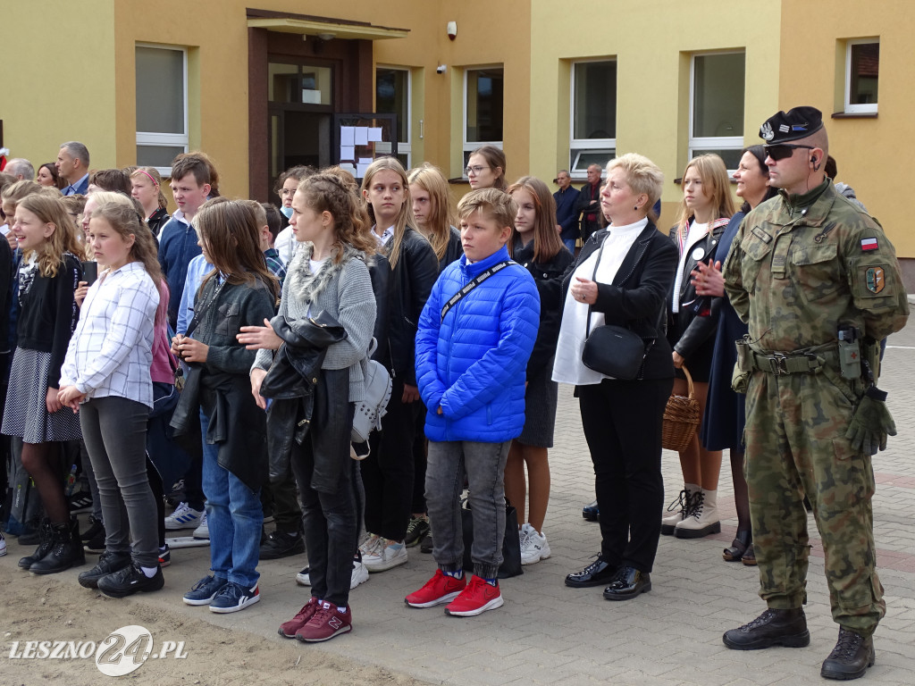 Nadanie imienia szkole we Włoszakowicach