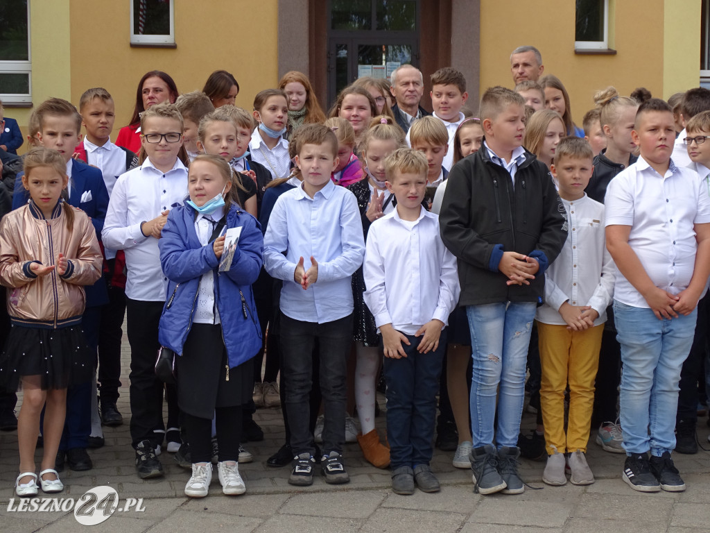 Nadanie imienia szkole we Włoszakowicach