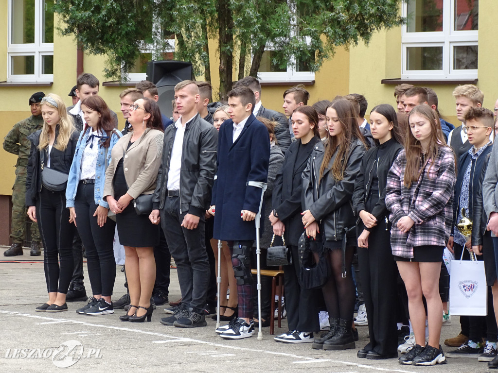 Nadanie imienia szkole we Włoszakowicach
