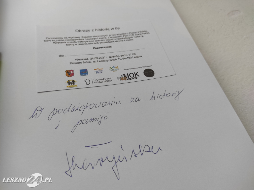 Obrazy z historią w tle