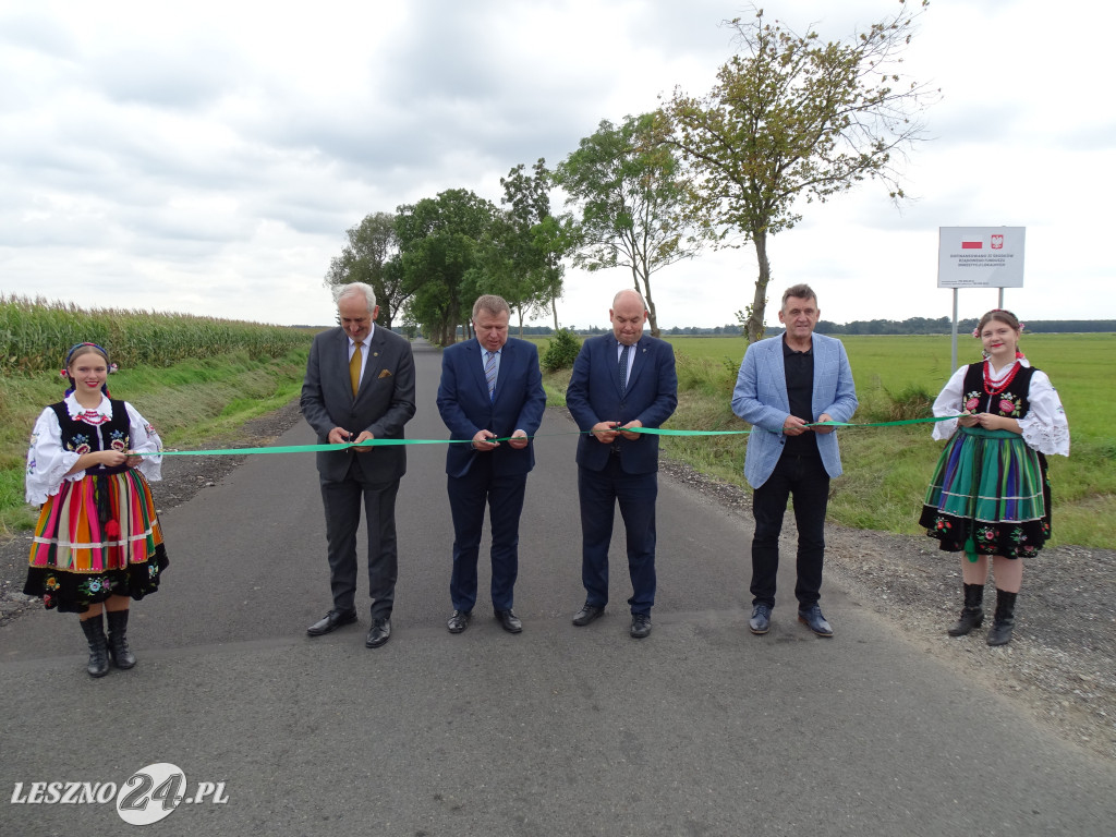 Otwarcie dwóch dróg w powiecie leszczyńskim