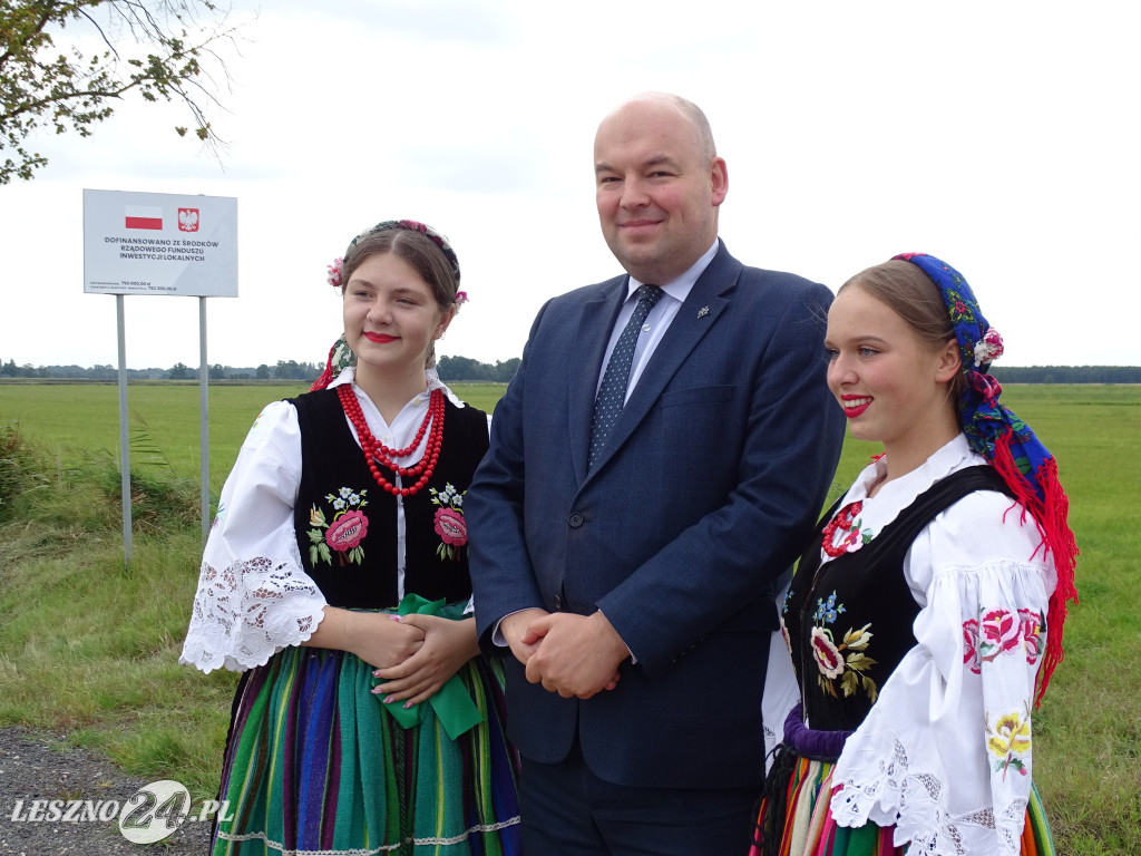 Otwarcie dwóch dróg w powiecie leszczyńskim