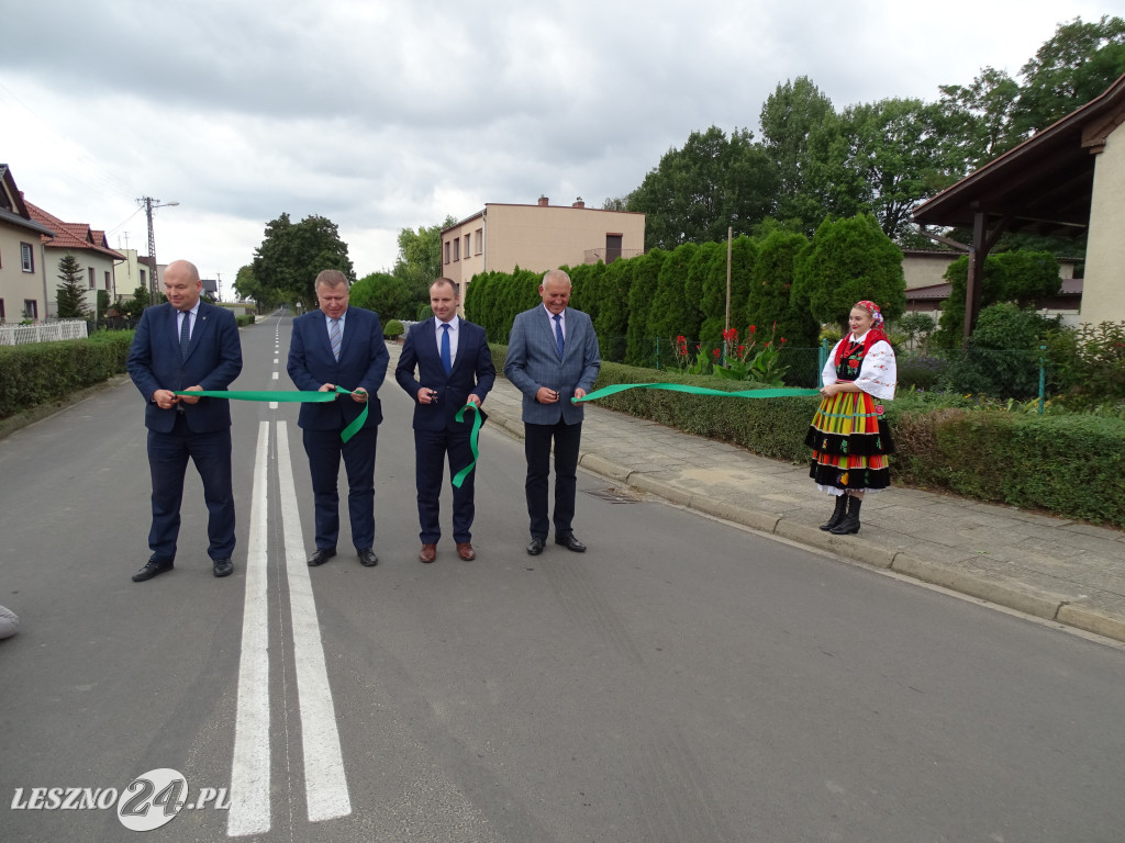 Otwarcie dwóch dróg w powiecie leszczyńskim