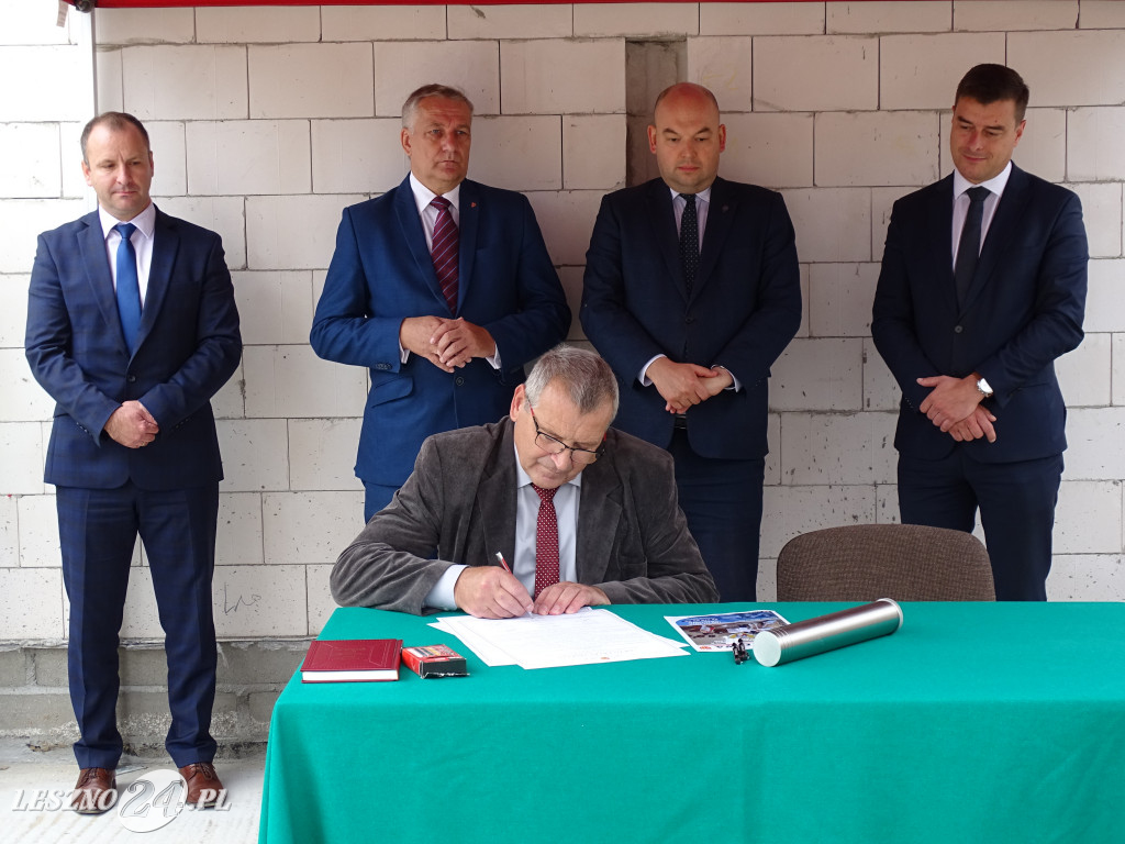 Akt erekcyjny hali sportowej w Wilkowicach