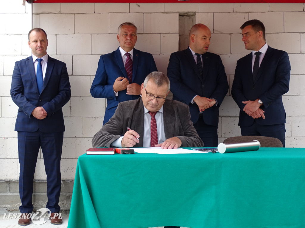 Akt erekcyjny hali sportowej w Wilkowicach