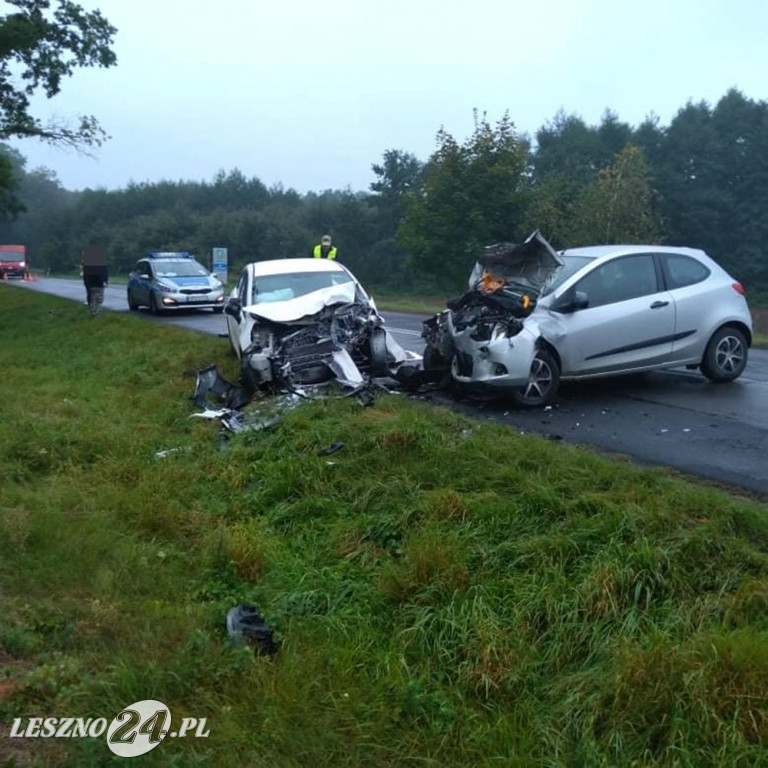 Czołowe zderzenie w okolicy Henrykowa