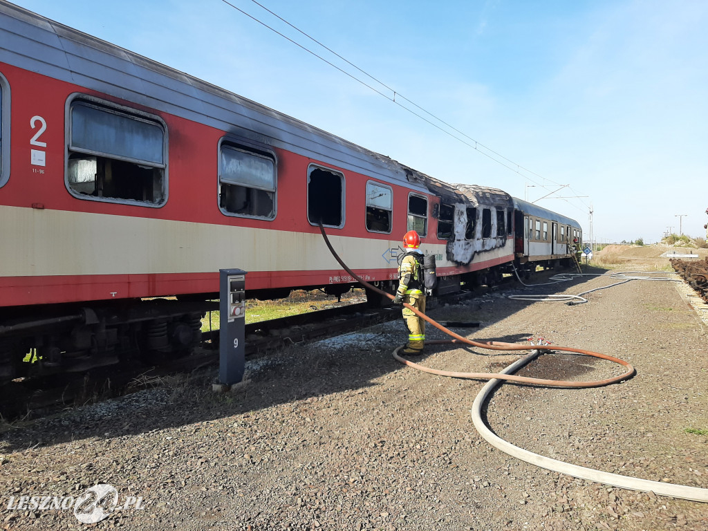 Pożar wagonu kolejowego w Lesznie