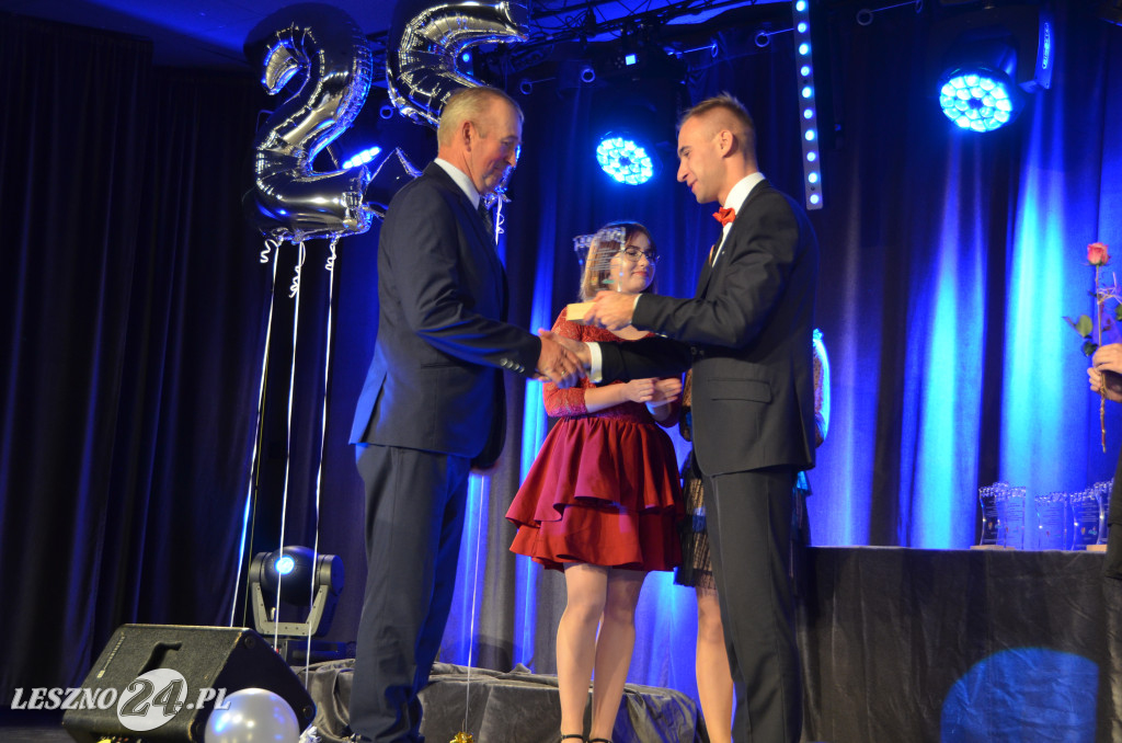 25-lat młodzieżowego stowarzyszenia