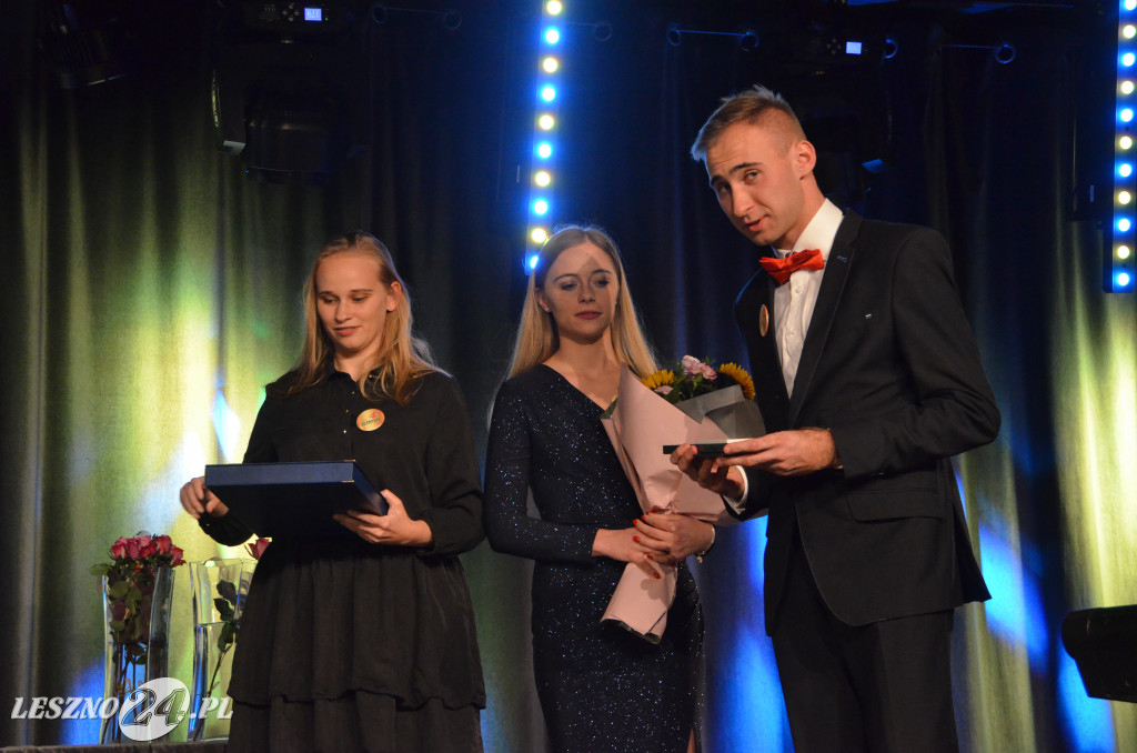 25-lat młodzieżowego stowarzyszenia