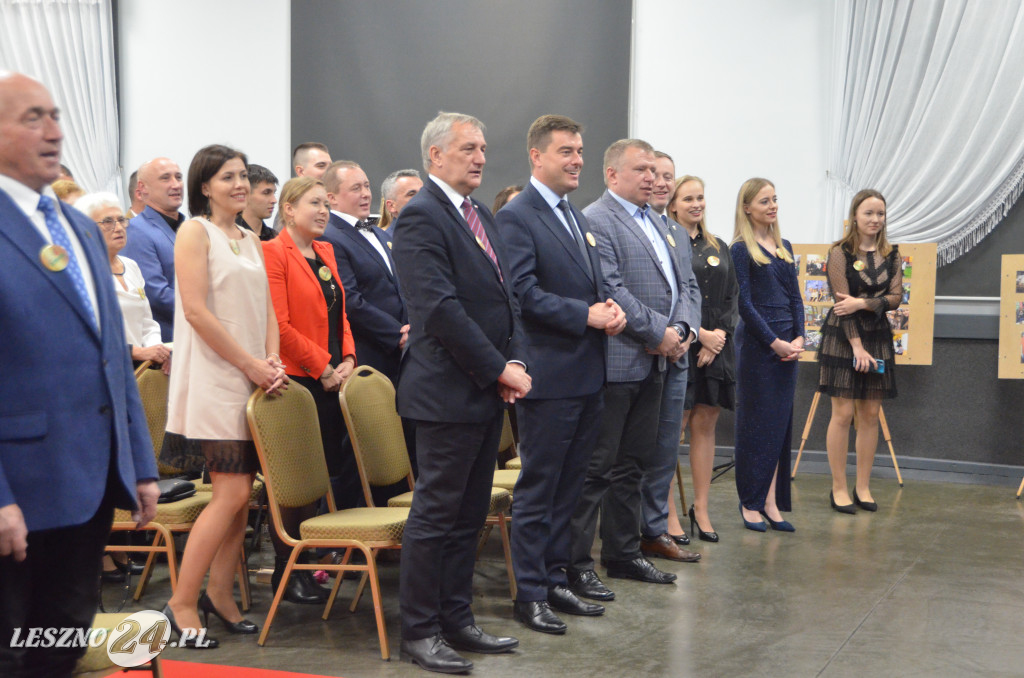 25-lat młodzieżowego stowarzyszenia
