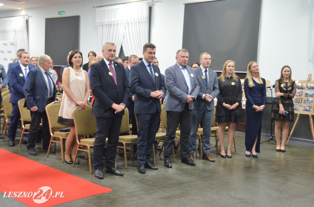 25-lat młodzieżowego stowarzyszenia