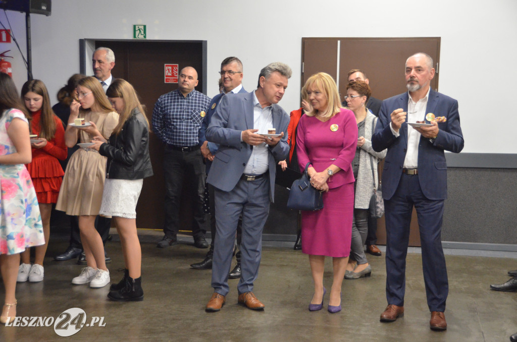 25-lat młodzieżowego stowarzyszenia