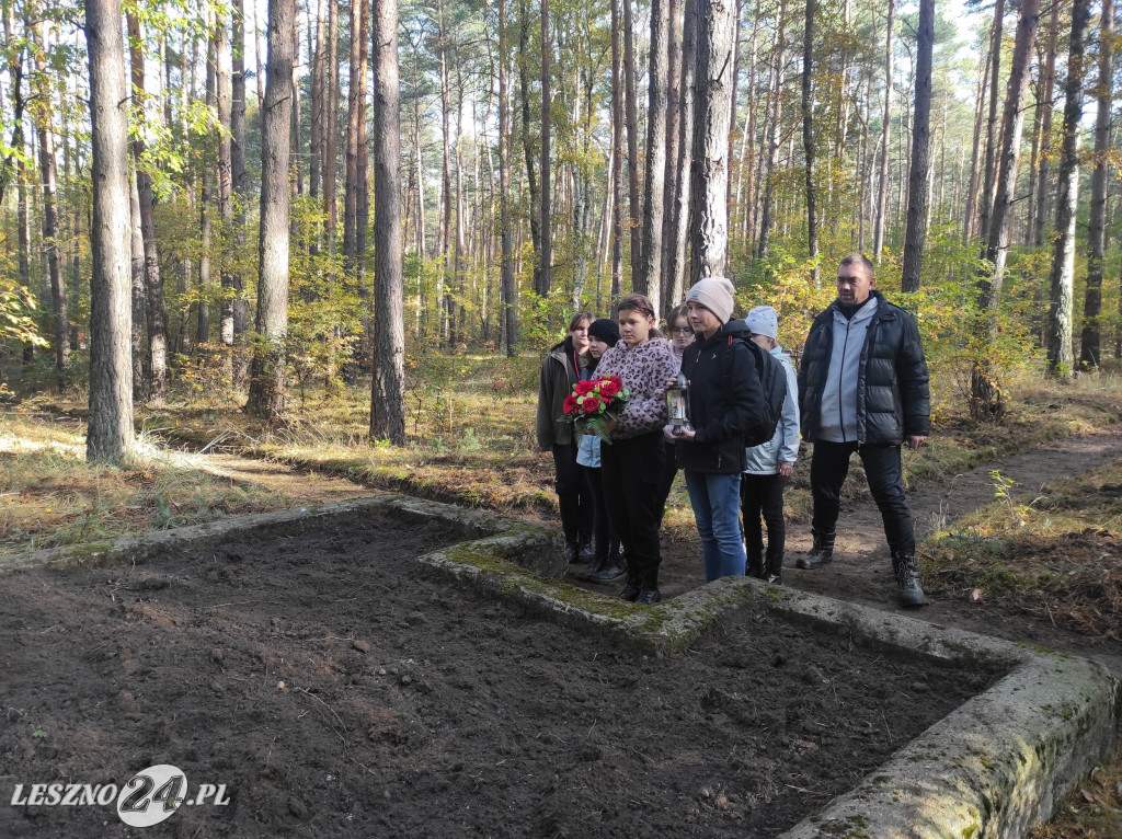 Posprzątali miejsce pamięci