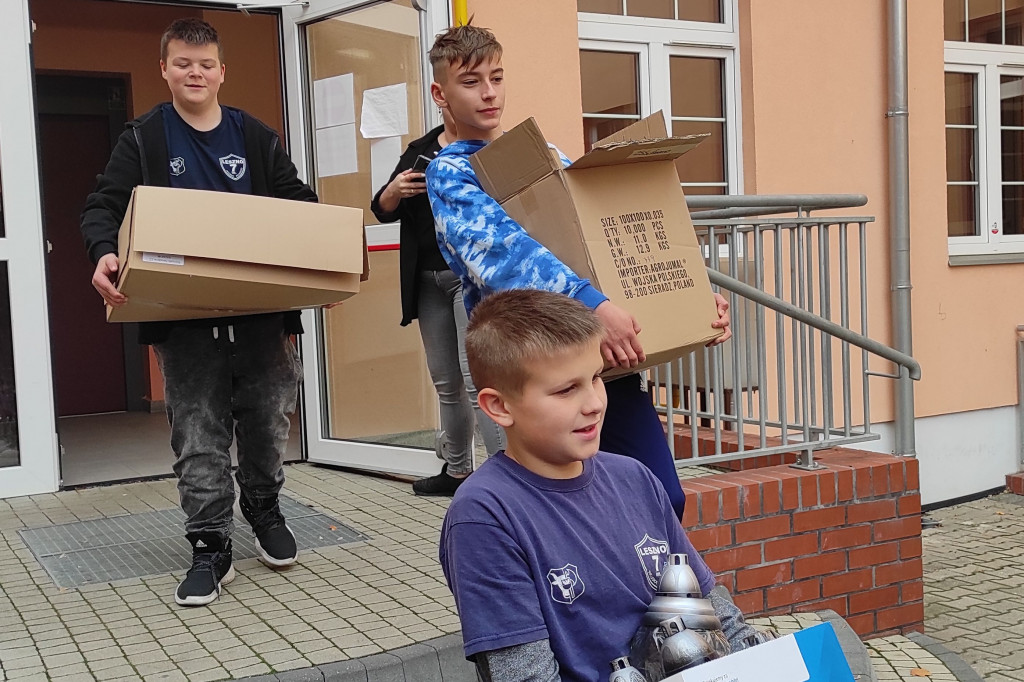 Sukces zbiórki zniczy w SP nr 7