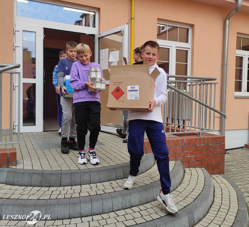 Sukces zbiórki zniczy w SP nr 7