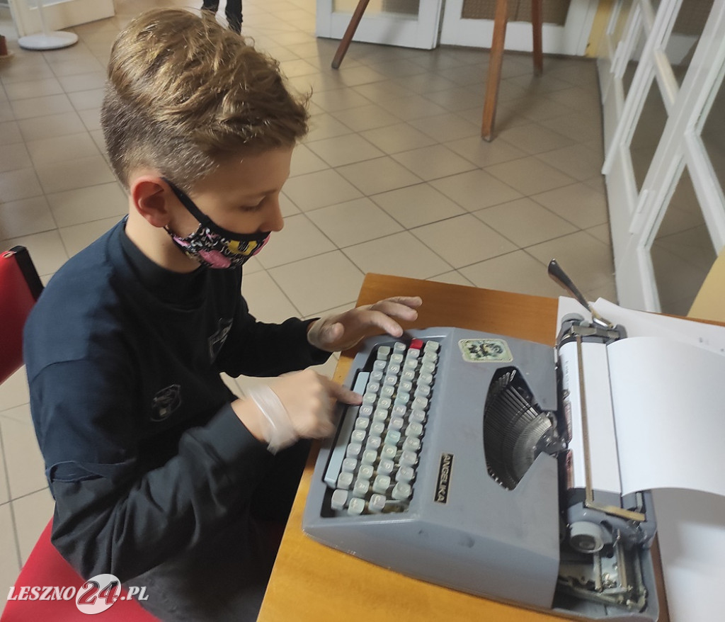 Wystawa sprzętu z dawnych lat
