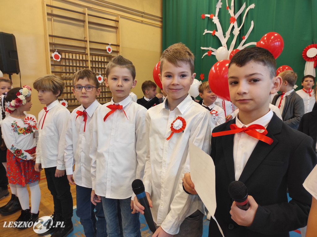 Apel z okazji Święta Niepodległości w SP nr 7