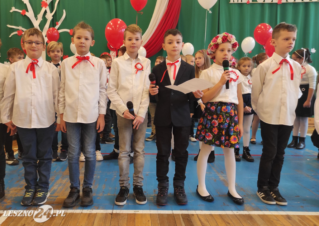 Apel z okazji Święta Niepodległości w SP nr 7