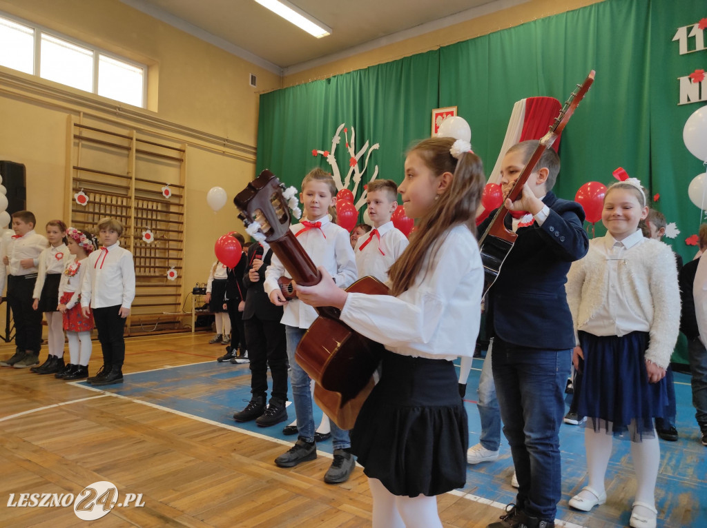 Apel z okazji Święta Niepodległości w SP nr 7