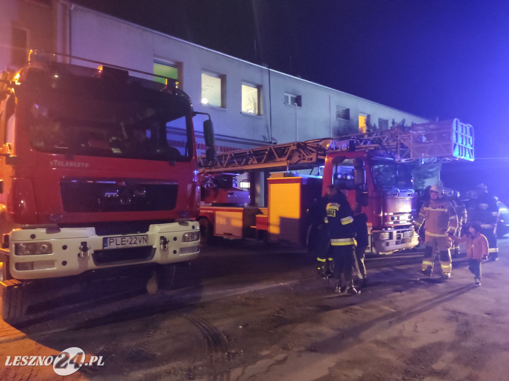 Nowy wóz z drabiną dla OSP Rydzyna