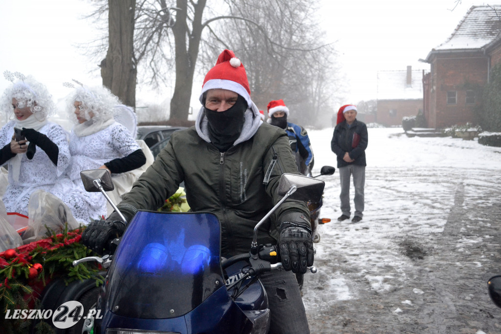 Mikołaj odwiedził dzieci. Na motocyklu!