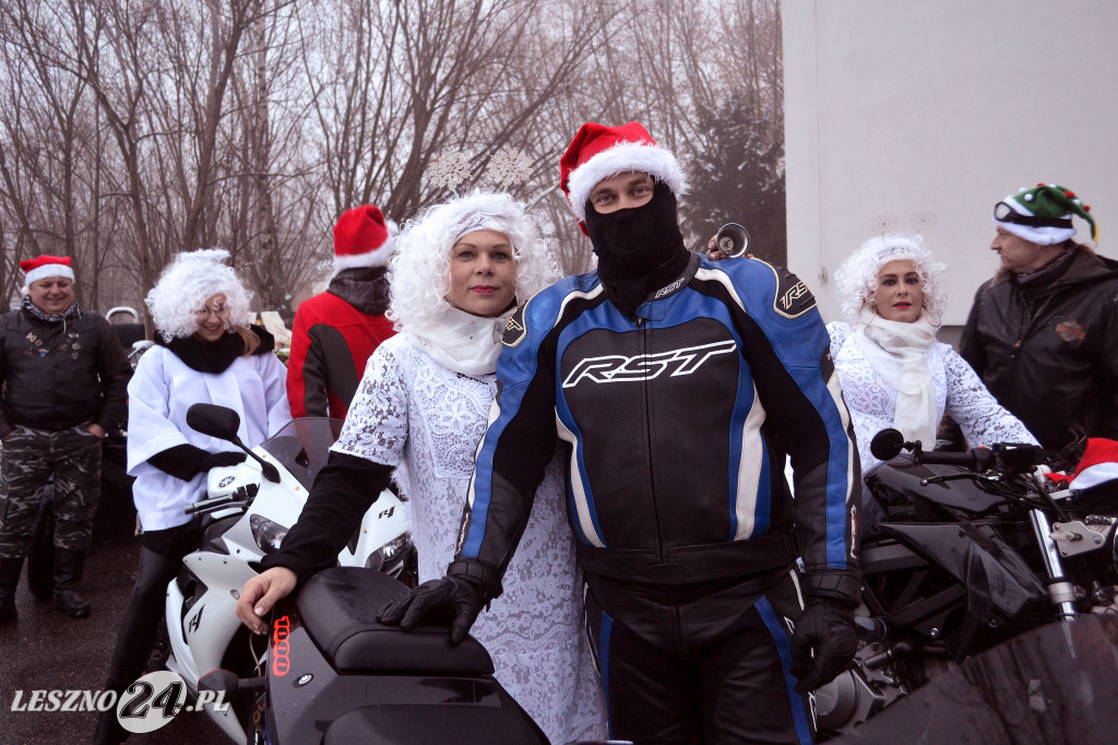 Mikołaj odwiedził dzieci. Na motocyklu!